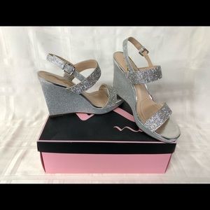Nina Silver Wedges